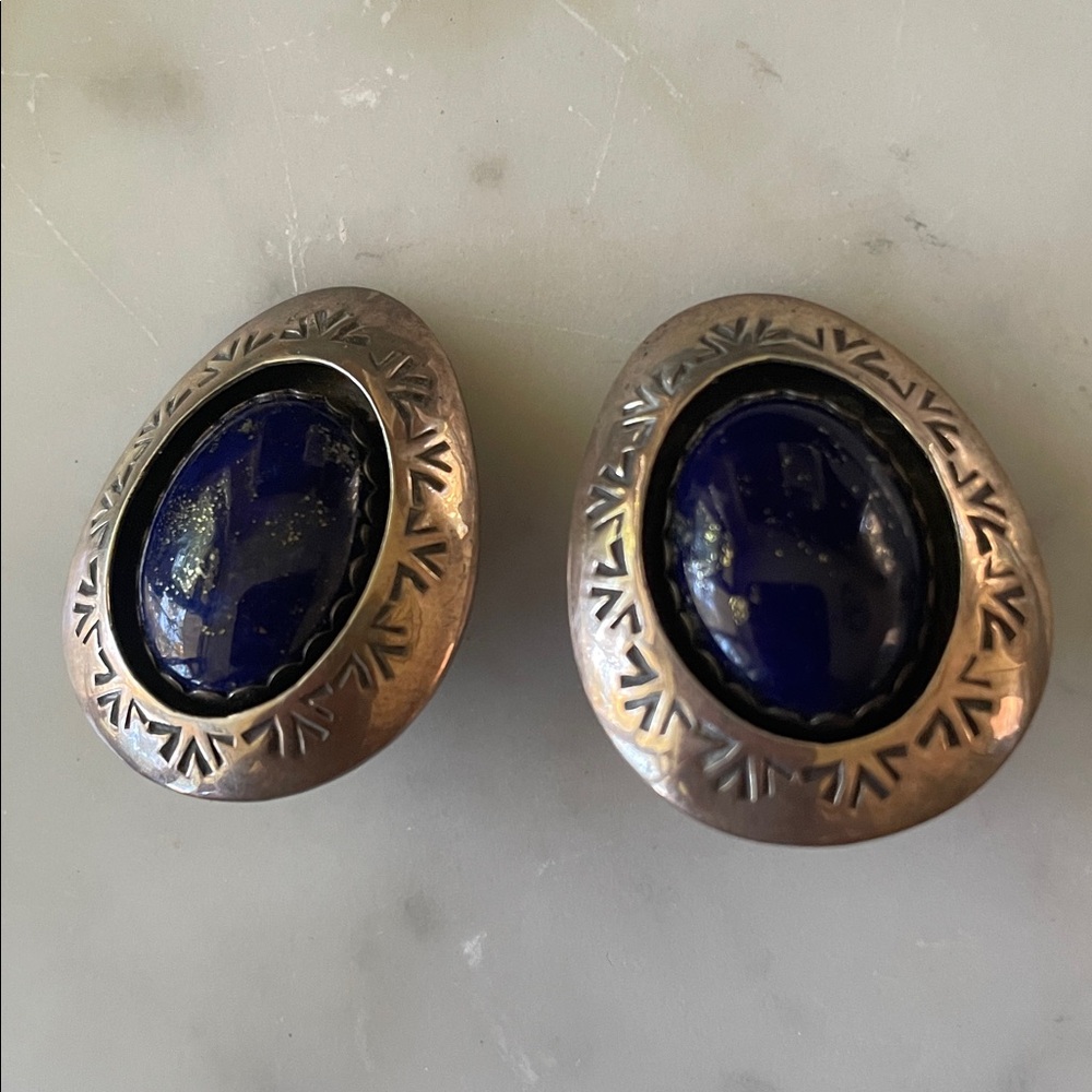 Native American Vintage Lapis Clip Earrings - Picture 5 of 12